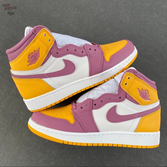 Jordan Shoes - Air Jordan 1 High Brotherhood 💛💜